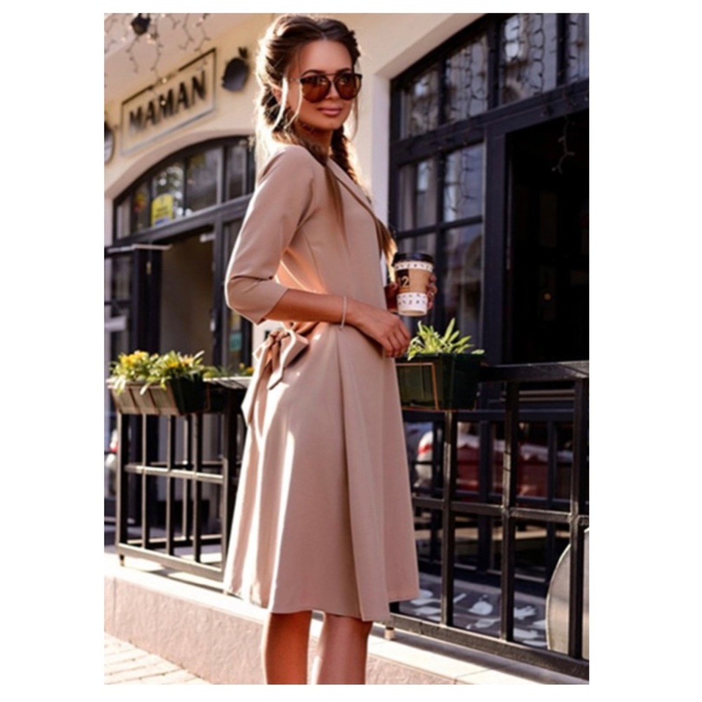 Chic Wrap Dress - Picture 3 of 7